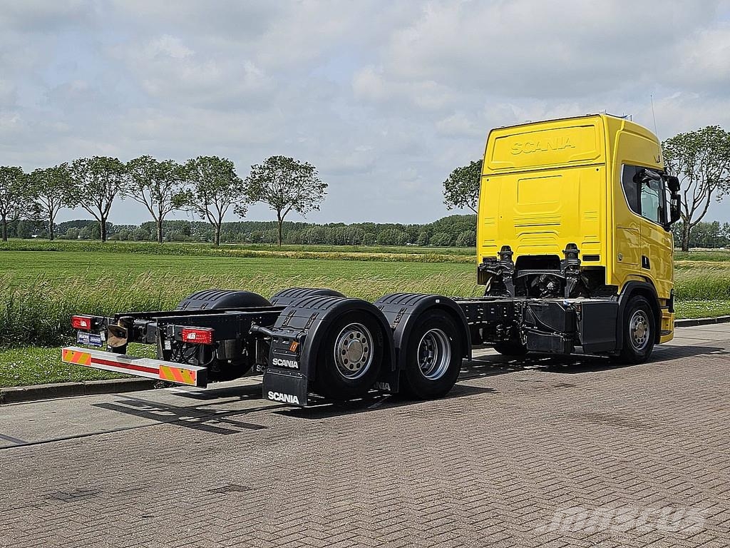 Scania R580 6X2*4 WB4750 PTO V8 Camiones con chasís y cabina