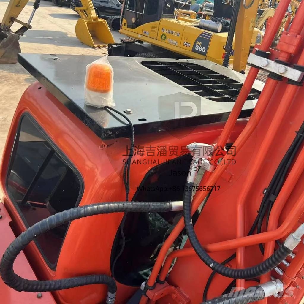 Doosan DX 300 Raupenbagger