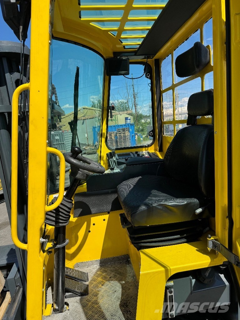 Combilift C6000ET 4-way reach trucks