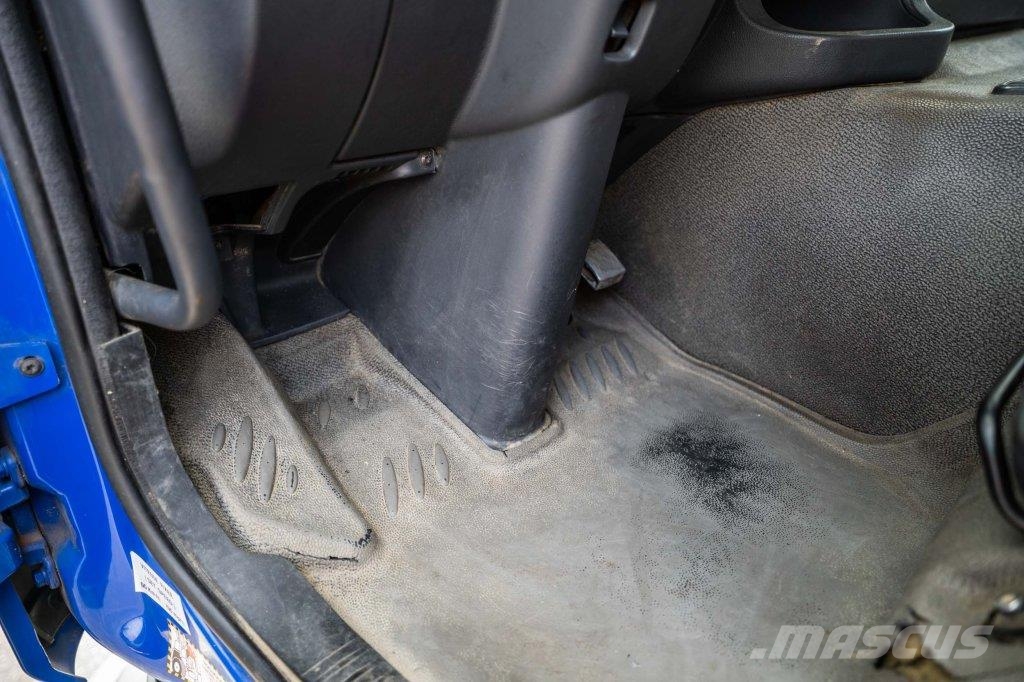 Renault PREMIUM 270 DXI +DHOLLANDIA 1.5T Camión con caja abierta