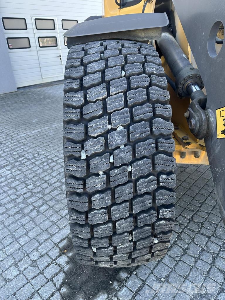 Volvo L60G Gumikerekes homlokrakodók