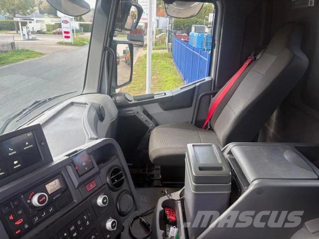 Renault C520 10x4 Bañeras basculantes usadas