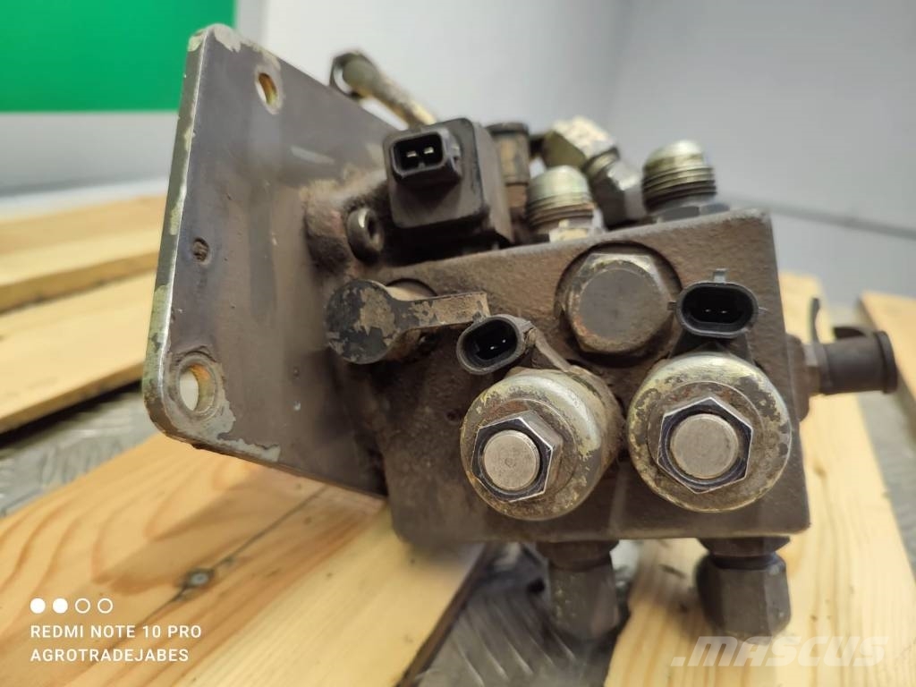 CLAAS Ares 630 RZ hydraulic distributor Hydraulik