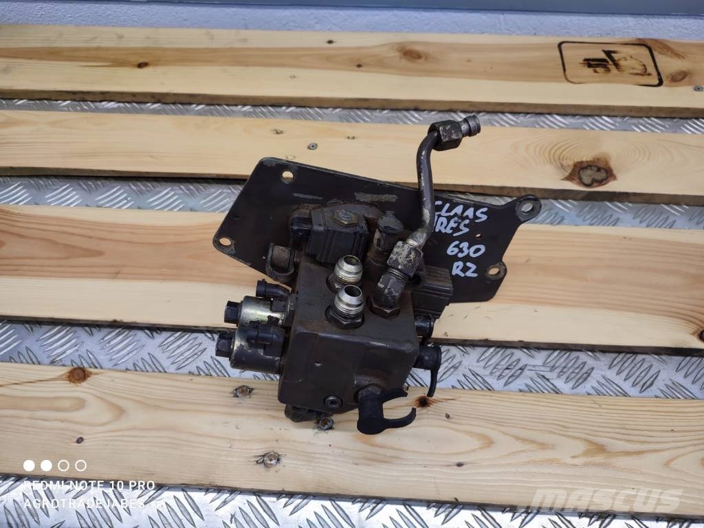 CLAAS Ares 630 RZ hydraulic distributor Hydraulik