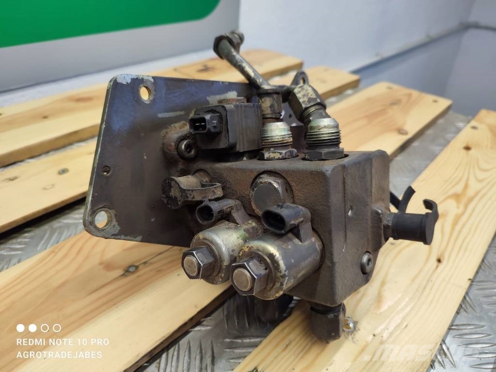 CLAAS Ares 630 RZ hydraulic distributor Hydraulik