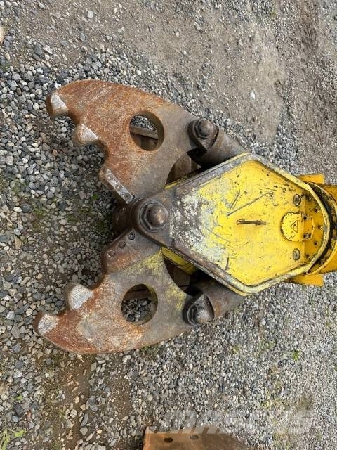 Epiroc CB 950 Beton Abbruchschere 12.000 EUR Kırıcılar