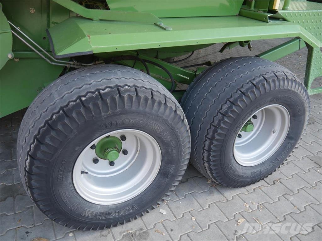 Krone BigPack 80-80 Multicut Quaderpressen