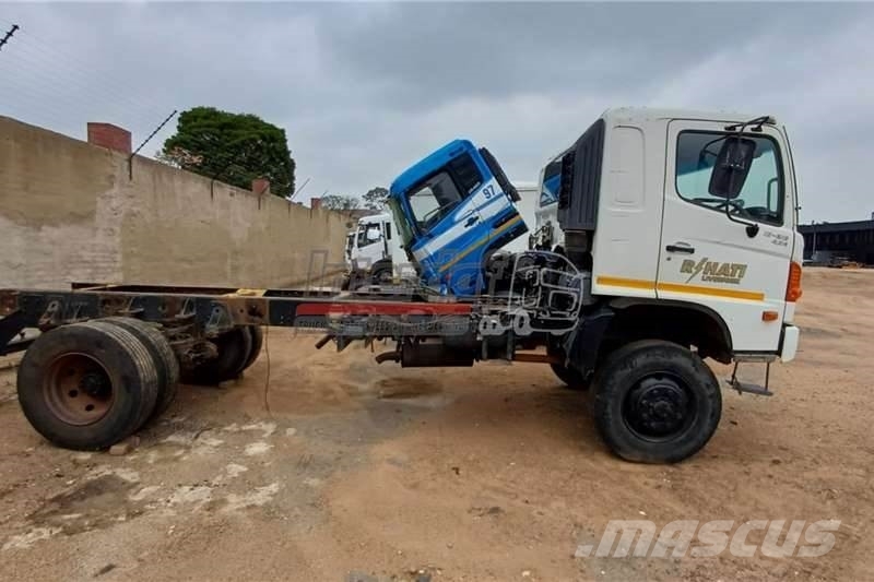 Toyota Hino 13-126 Selling AS IS Other trucks