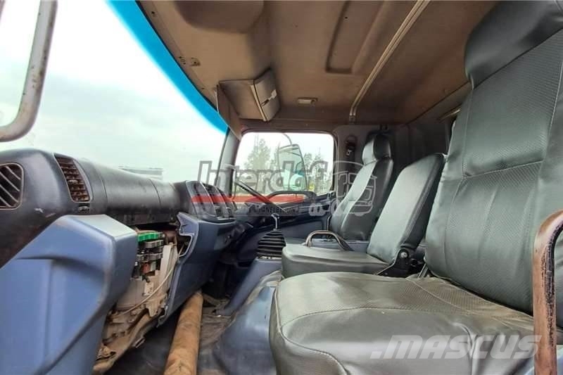 Toyota Hino 13-126 Selling AS IS Other trucks