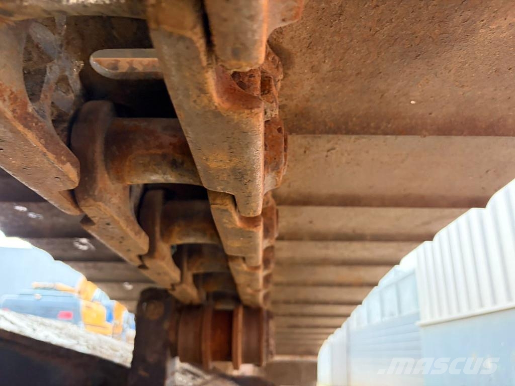 Doosan DX225LC-7 Long Reach 15.4 m حفارات زحافة