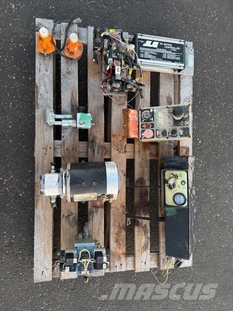JLG 3969 E USED COMPLET PARTS 剪叉式升降机