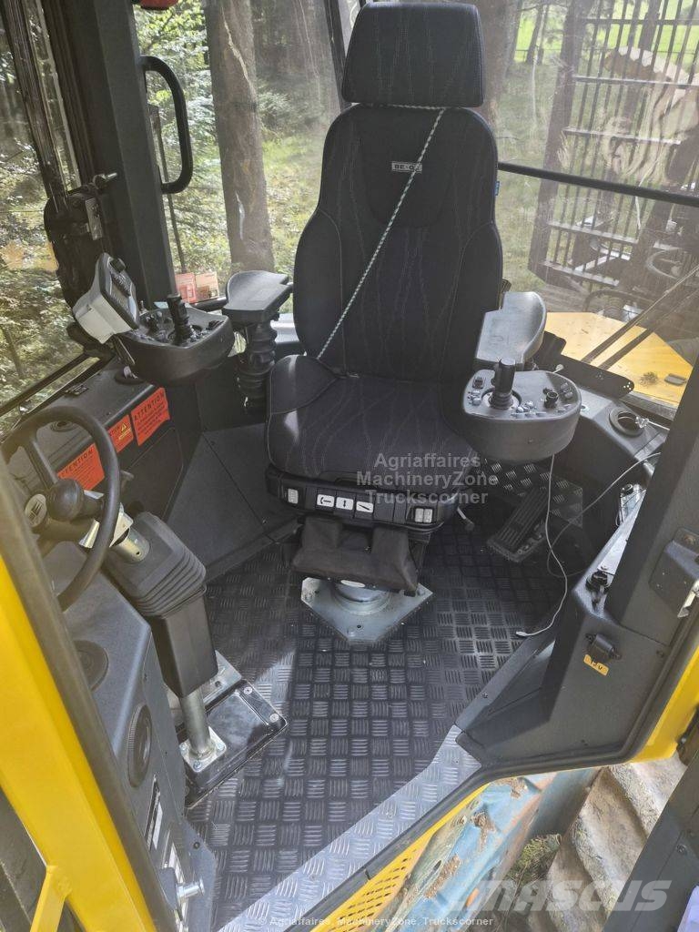 HSM 208 F Kuormatraktorit