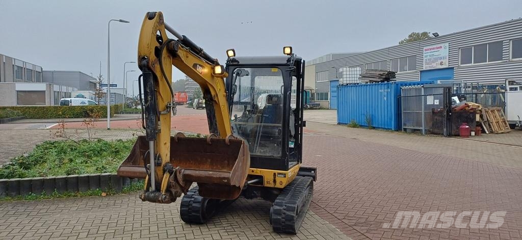 CAT 302.7 Mini excavators < 7t