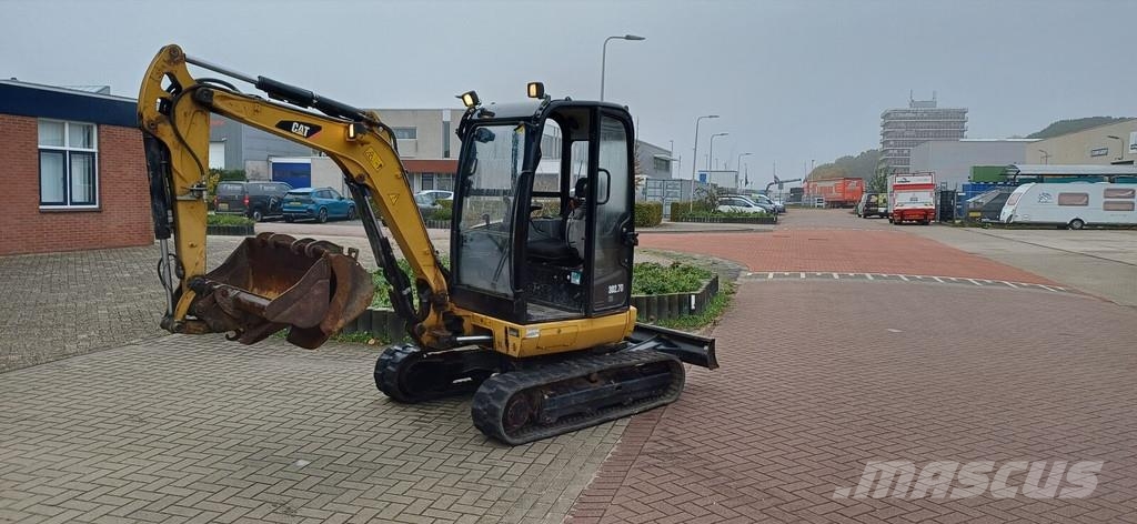 CAT 302.7 Mini excavators < 7t