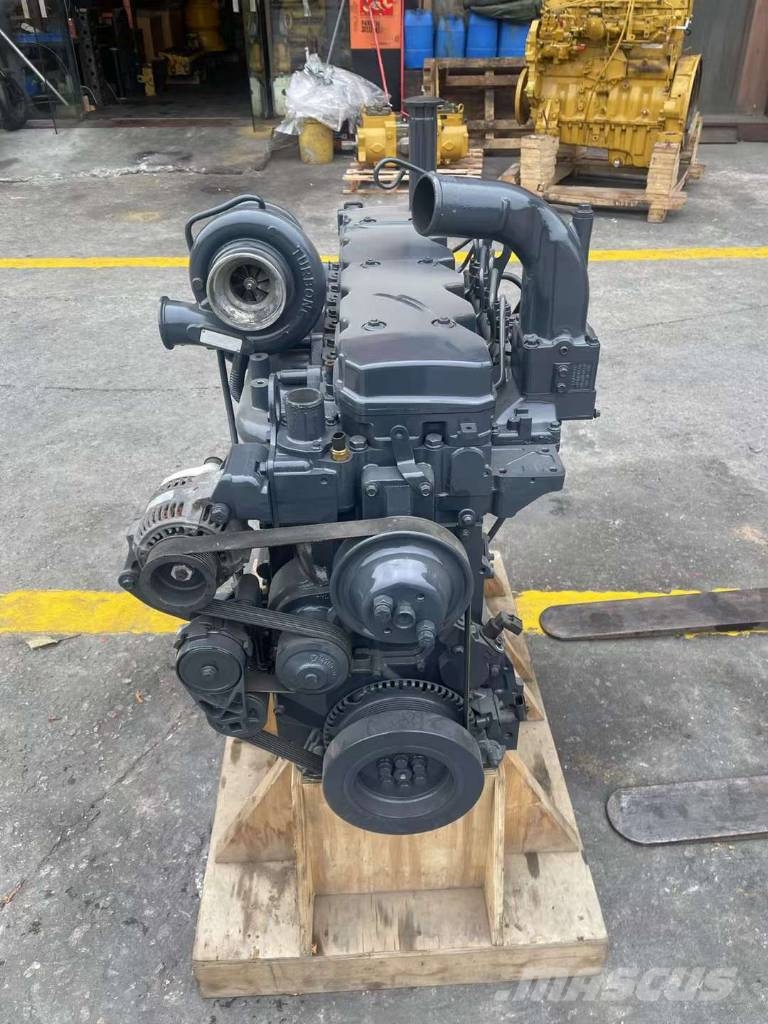 Komatsu 6D107 engine 引擎/發動機