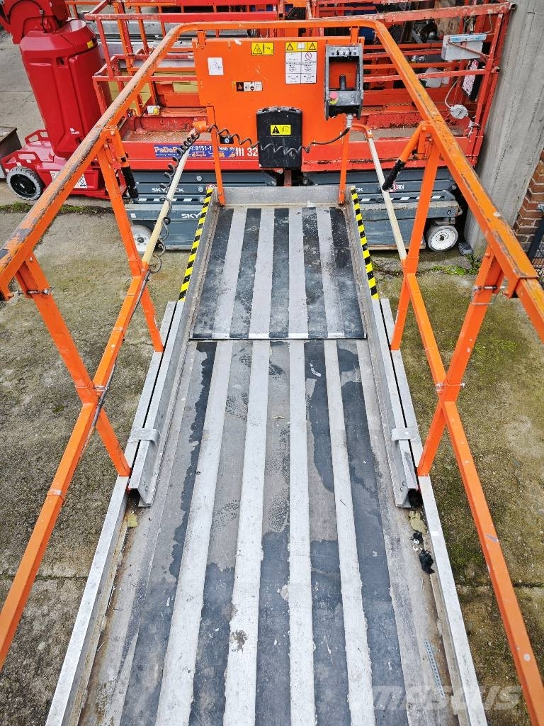 JLG 2646 ES 剪叉式升降机