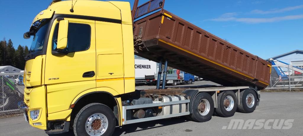 Mercedes-Benz Arocs 3263 8x4 傾卸式卡車