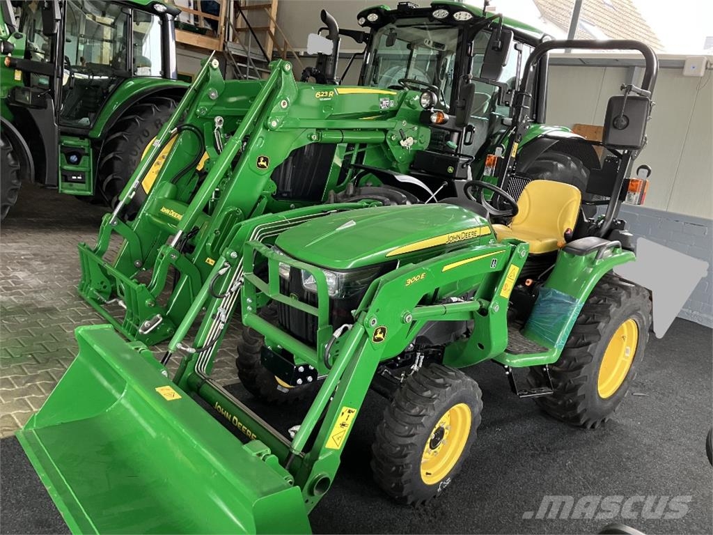 John Deere 3038E+300E Traktoren