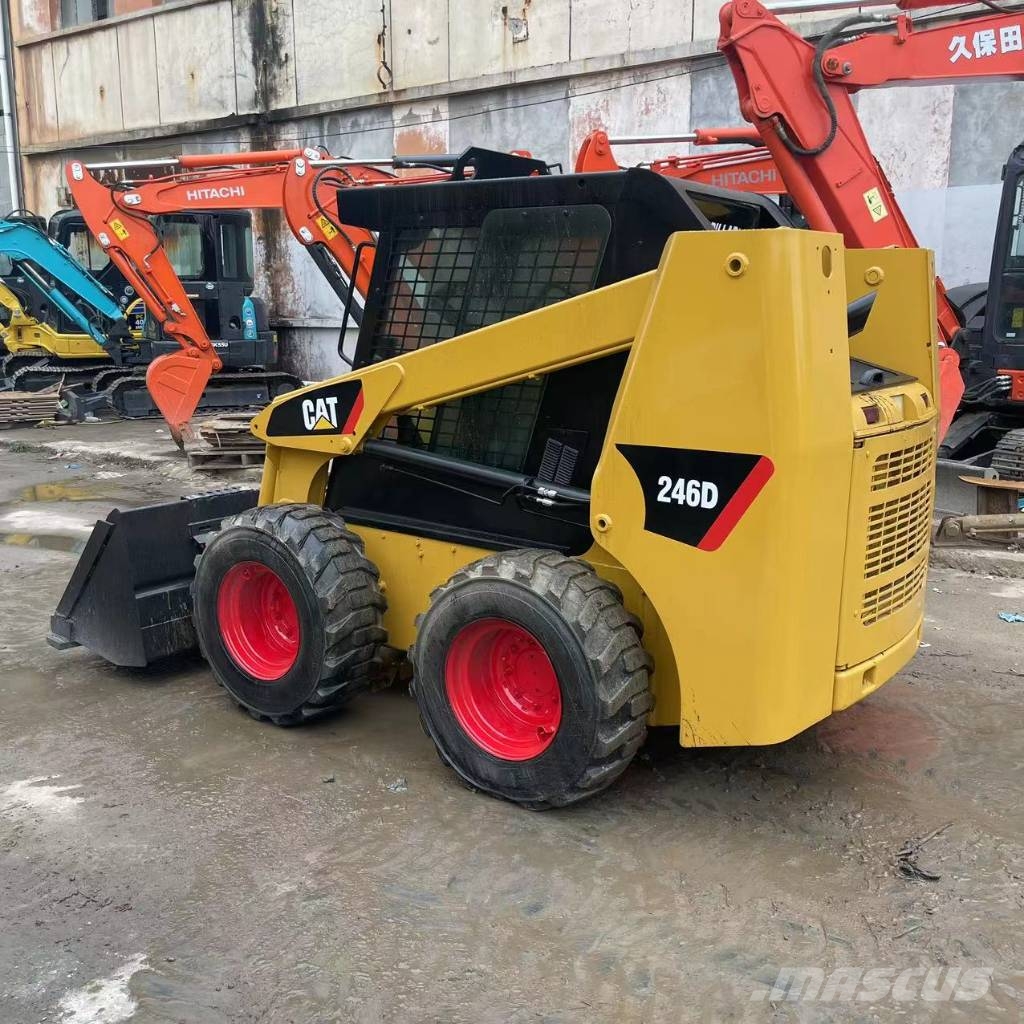 CAT 246 D Φορτωτάκια