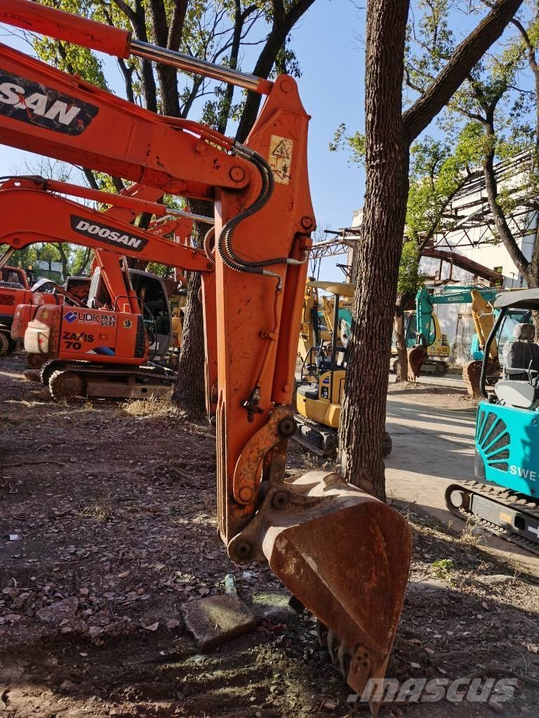 Doosan DH60 Mini kotrók < 7t