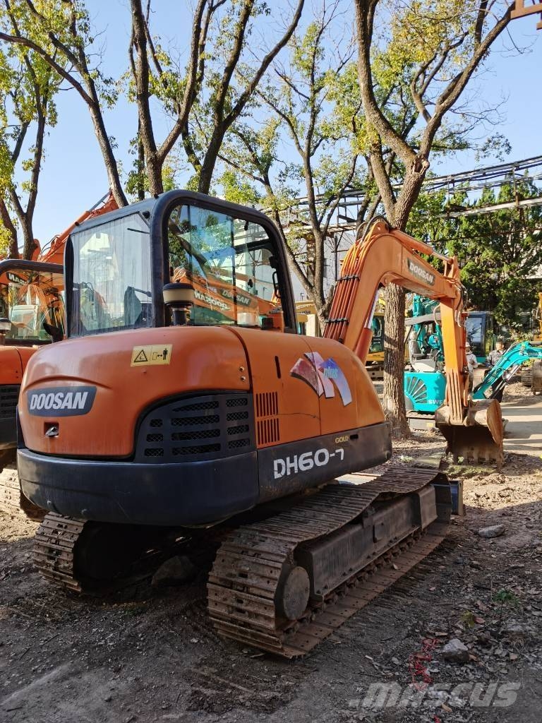 Doosan DH60 Mini kotrók < 7t