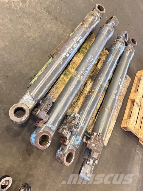 Volvo EC 240 USED HYDRAULIC CYLINDER COMPLET Hidráulicos