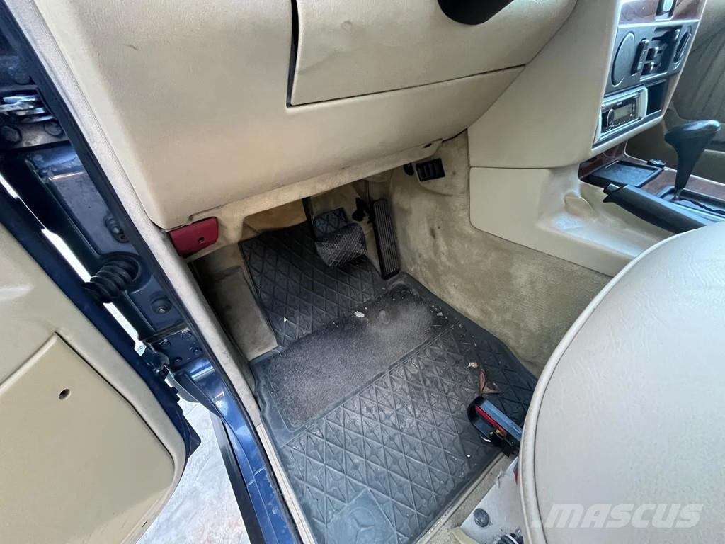 Mercedes-Benz 300-serie 300GE Samochody osobowe