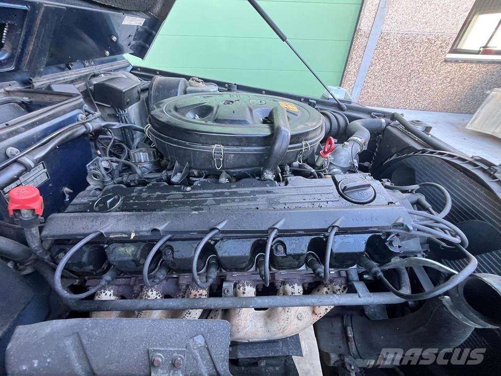 Mercedes-Benz 300-serie 300GE Samochody osobowe