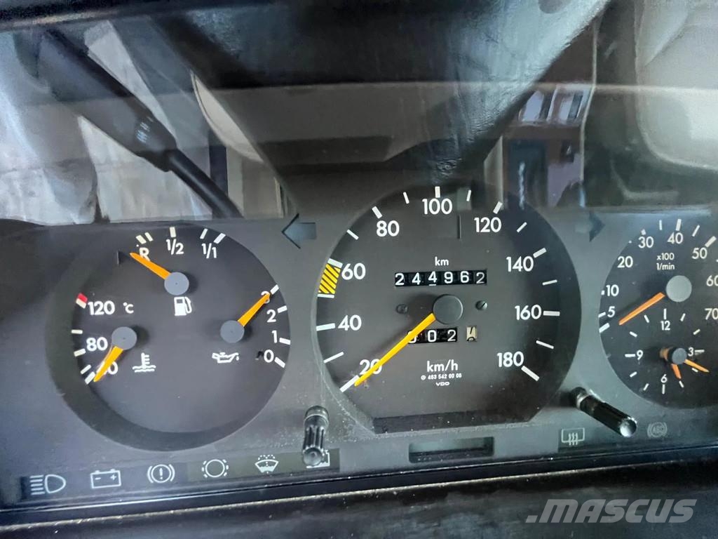 Mercedes-Benz 300-serie 300GE Samochody osobowe
