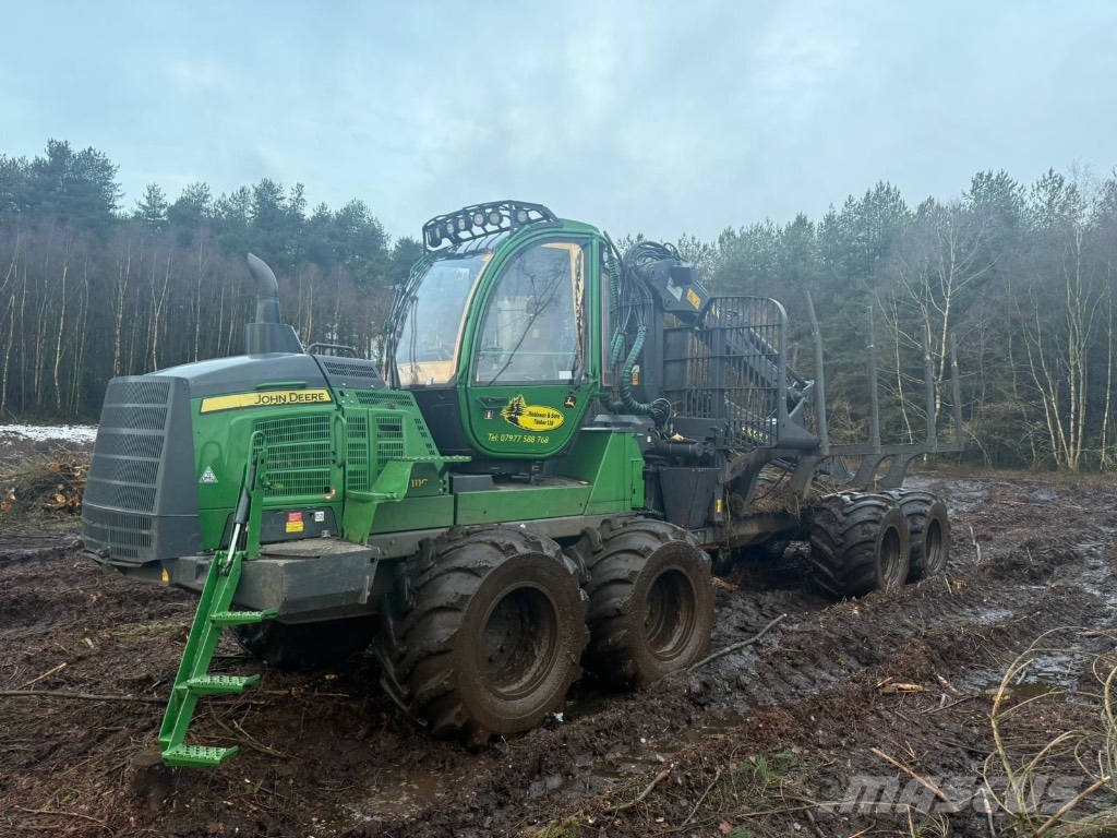 John Deere 1110 G Forvarderi