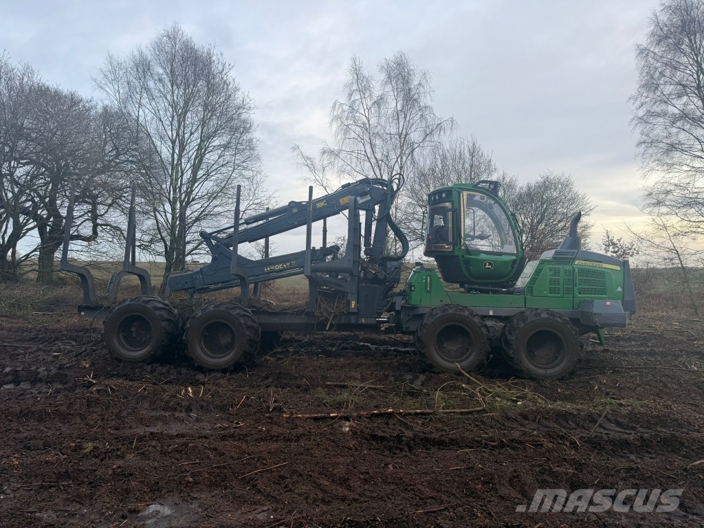 John Deere 1110 G Forvarderi