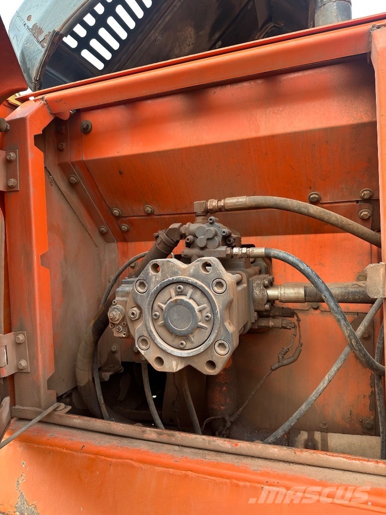 Doosan DX 300 LC 大型油圧ショベル12t以上（パワーショベル・ユンボ）