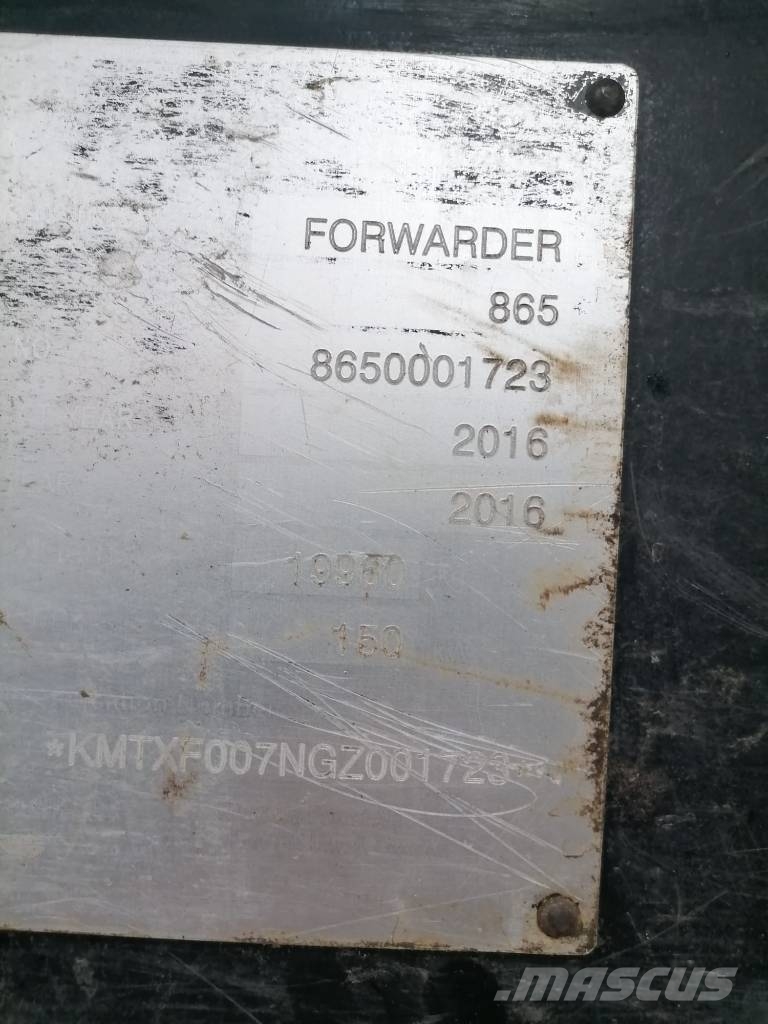 Komatsu 865 원목 포워더