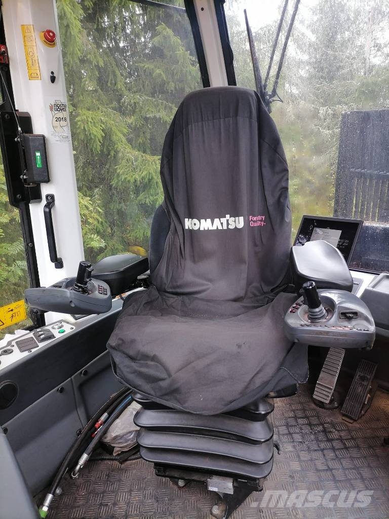 Komatsu 865 원목 포워더