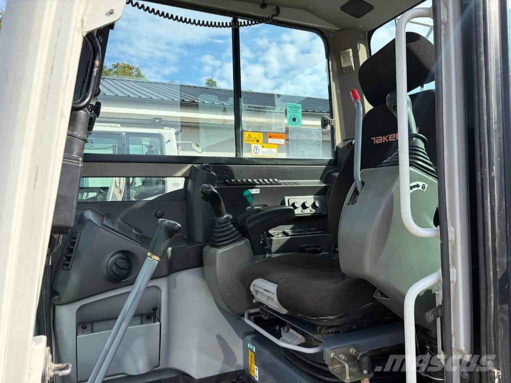 Takeuchi TB290 POWERTILT 3 ŽLICE Midi bagri 7t – 12t