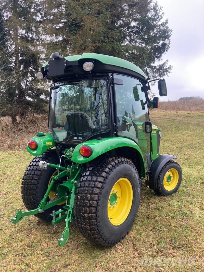 John Deere 3046R الجرارات