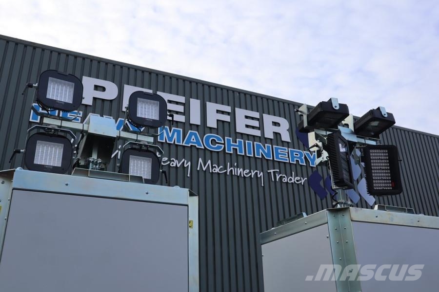 Trime X-BOX M 4 x 320W Valid inspection, Max Boom Height Rasvetni stubovi