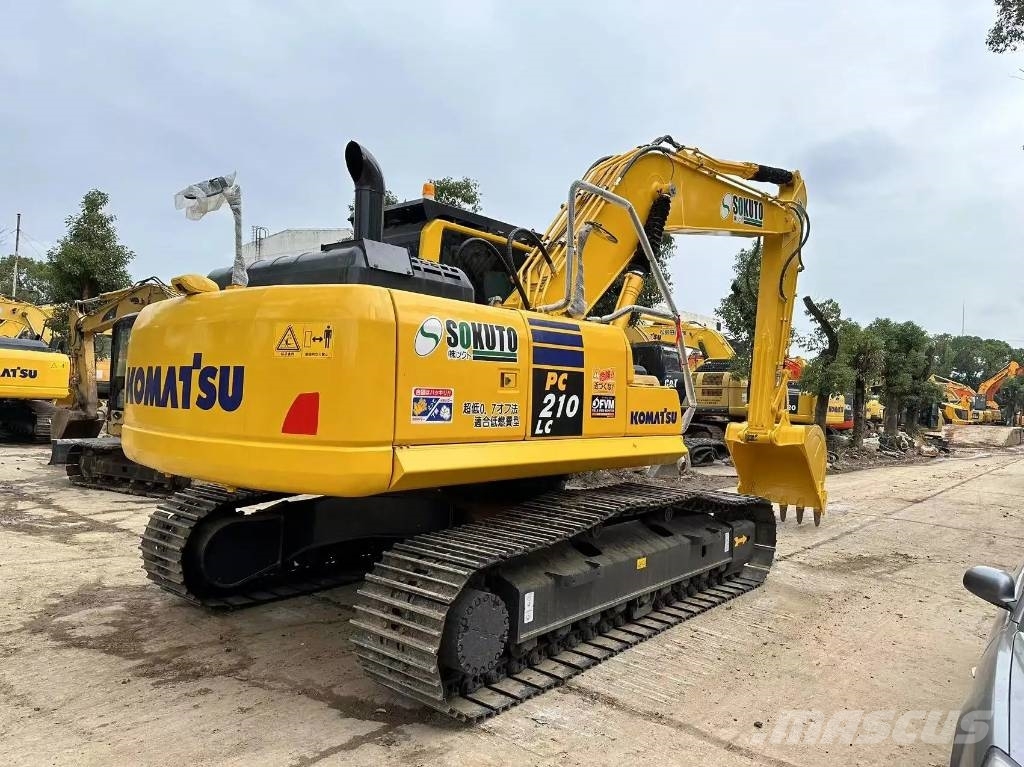Komatsu PC 200-8 Εκσκαφείς με ερπύστριες