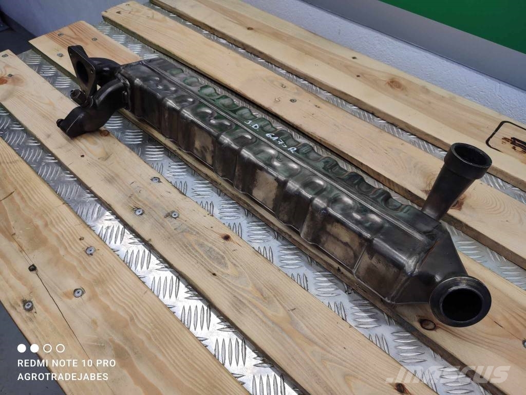 John Deere 6155R EGR cooler Radiatoriai