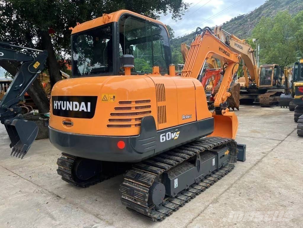 Hyundai 60vs Miniescavatori