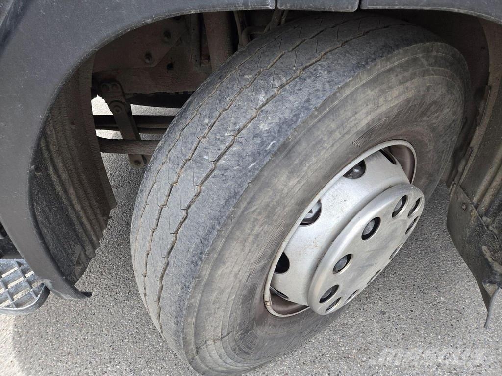 Scania R124 4X2 وحدات الجر