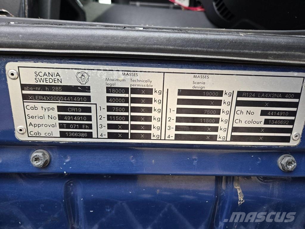 Scania R124 4X2 وحدات الجر