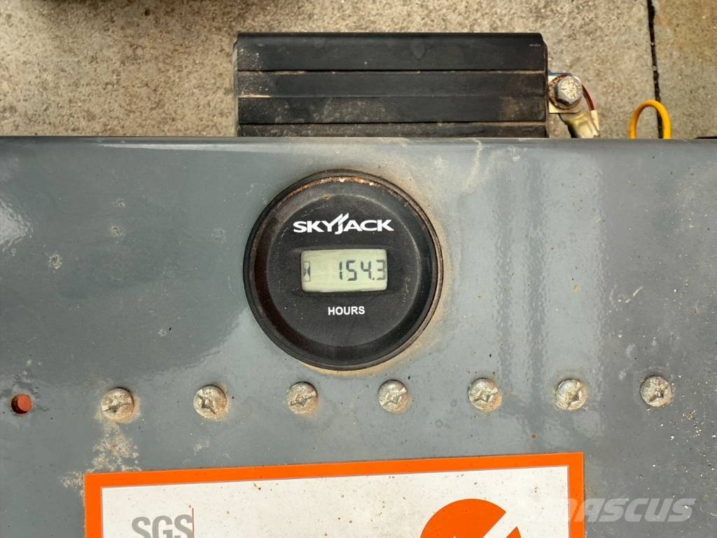 SkyJack SJ 4626 schaar hoogwerker 10 meter رافعات مقصية الشكل