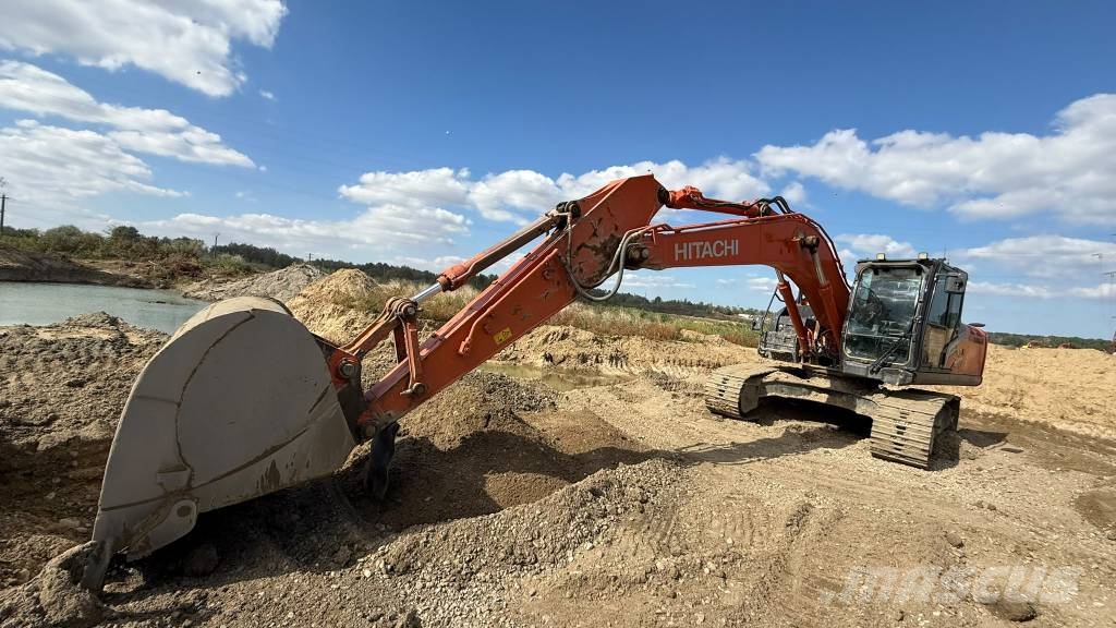 Hitachi ZX 210 LC Bandgrävare