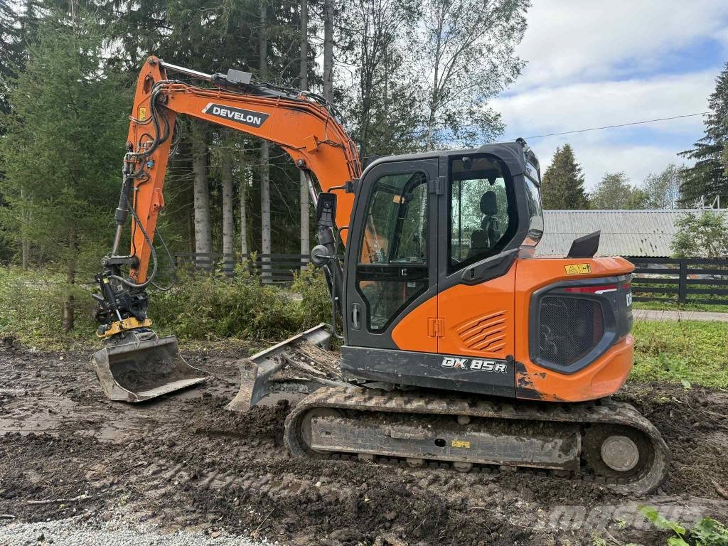 Develon DX 85 R-7 Midikaivukoneet 7t - 12t