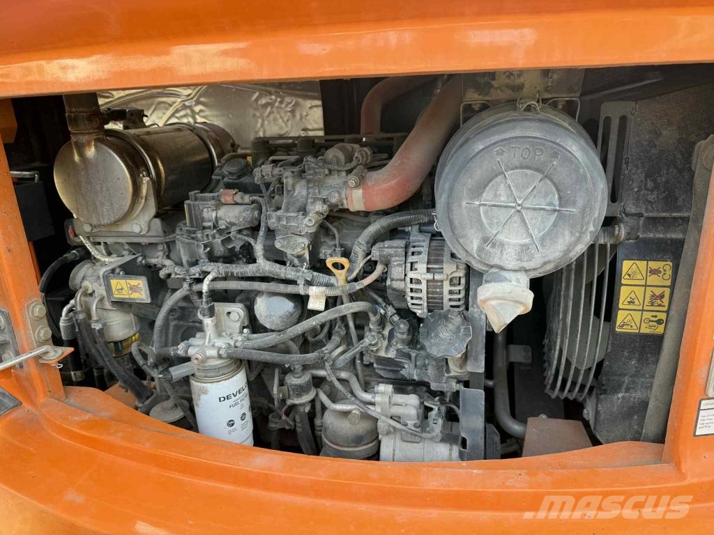 Develon DX 85 R-7 Midikaivukoneet 7t - 12t