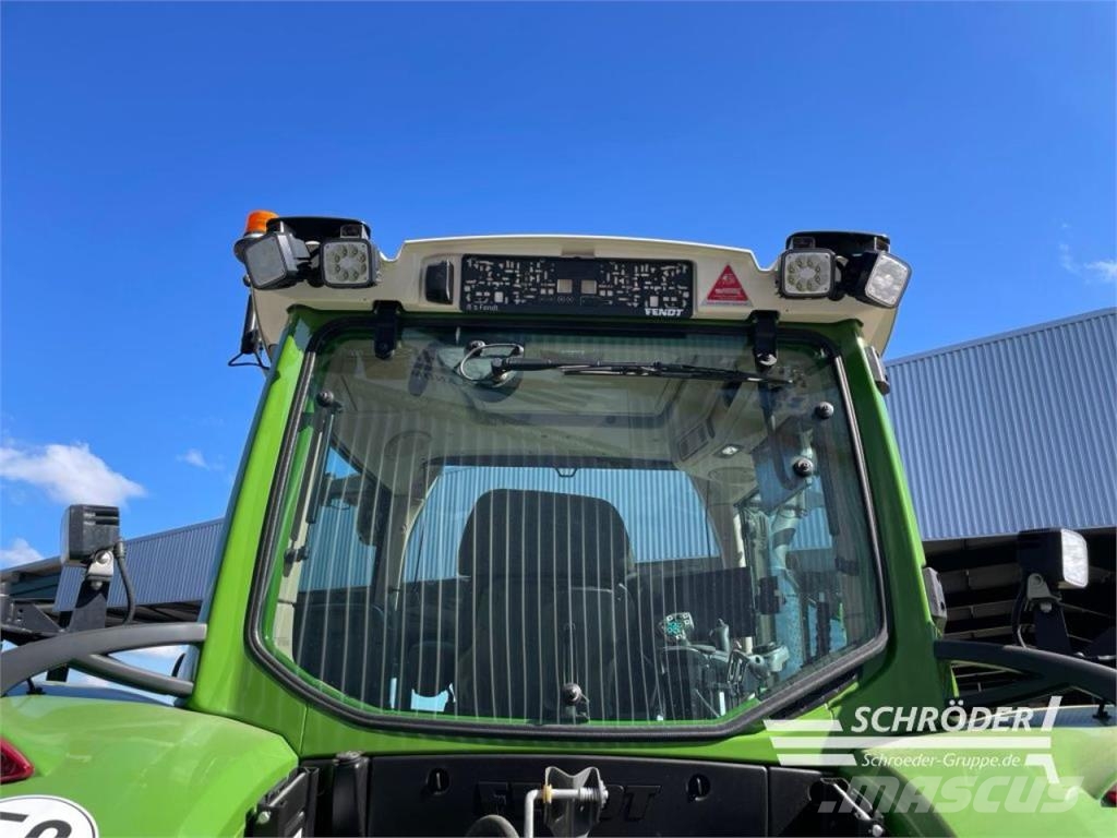 Fendt 724 VARIO GEN6 PROFI PLUS Traktorer