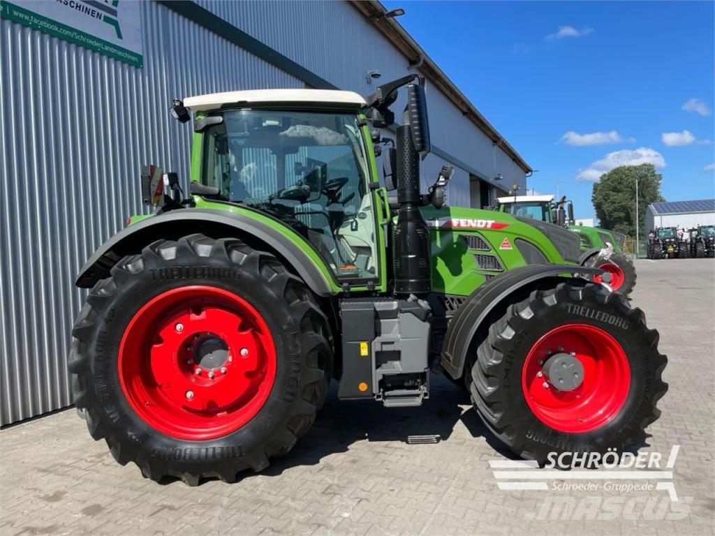Fendt 724 VARIO GEN6 PROFI PLUS Traktorer
