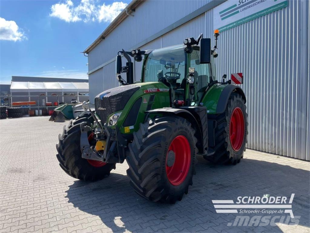 Fendt 724 VARIO GEN6 PROFI PLUS Traktorer