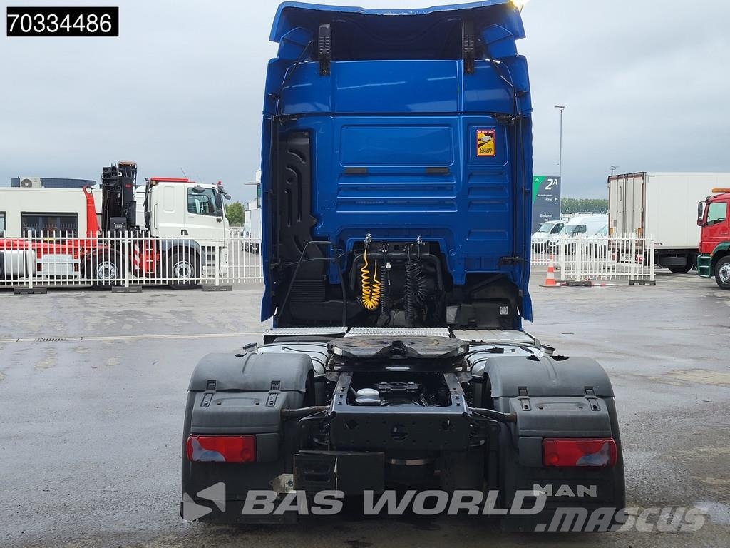 MAN TGX 18.460 4X2 XLX Mega Retarder 2xTanks ACC Camiones tractor